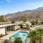 Mid-century modern homes in Palm Springs California with San Jacinto Mountains and palm trees