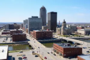 Des Moines